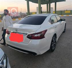 نيسان ألتيما